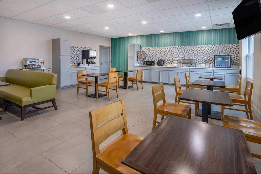 Wingate by Wyndham Waldorf Washington DC Area - photo 46