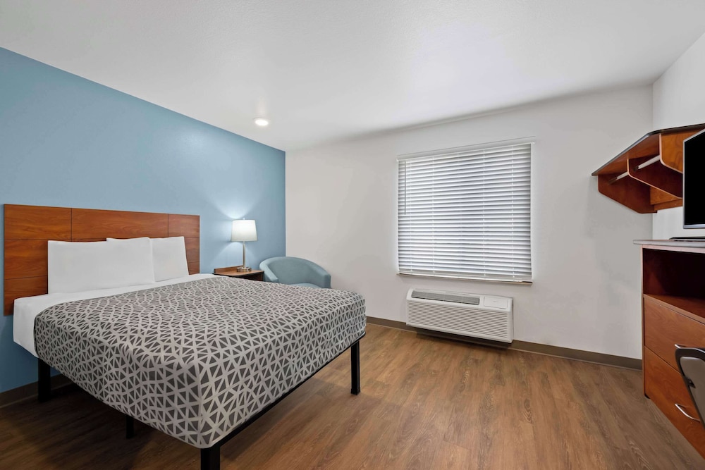 WoodSpring Suites Hobbs - photo 6