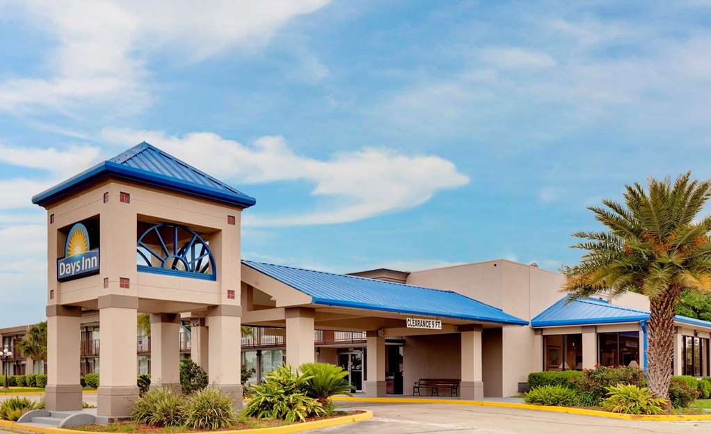 Days Inn by Wyndham Lafayette Near Lafayette Airport - featured photo