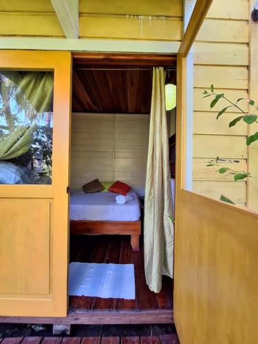 Boathouse Bungalows By The Sea — Bocas Del Toro — photo 5