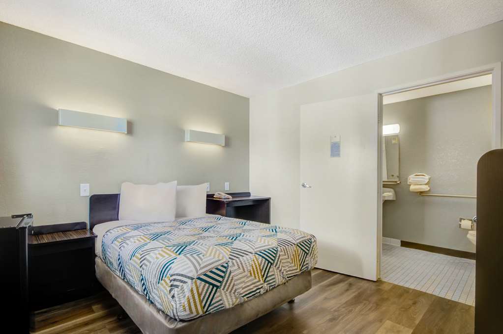 Motel 6 San Jose CA Airport - photo 4