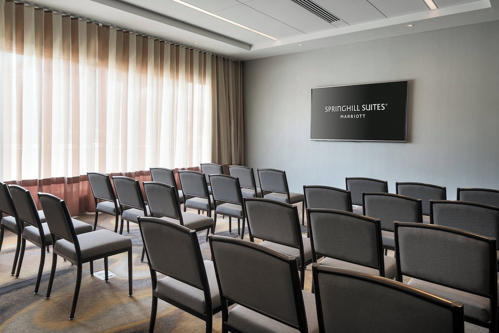 SpringHill Suites Los Angeles Burbank Downtown - photo 53