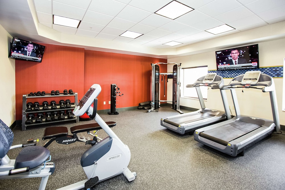 Hampton Inn & Suites Blairsville - photo 38