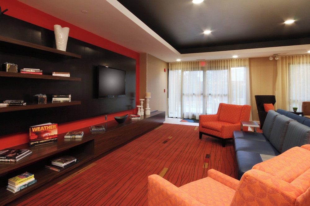 Courtyard Flint by Marriott - photo 4