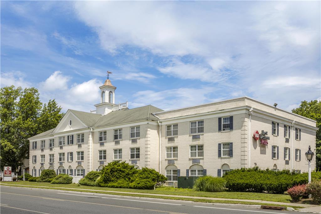 Best Western PLUS Morristown Inn Florham Park - photo 11