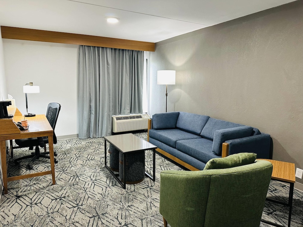 Country Inn & Suites by Radisson Canton near Hall - photo 22