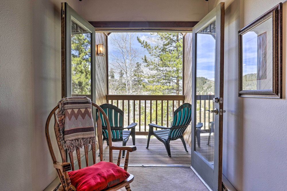 2 Mi to Keystone Resort: Dillon Condo w Deck - photo 9