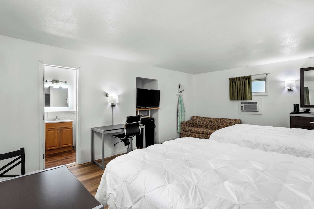 Americas Best Value Inn Jonesville Hillsdale - photo 7