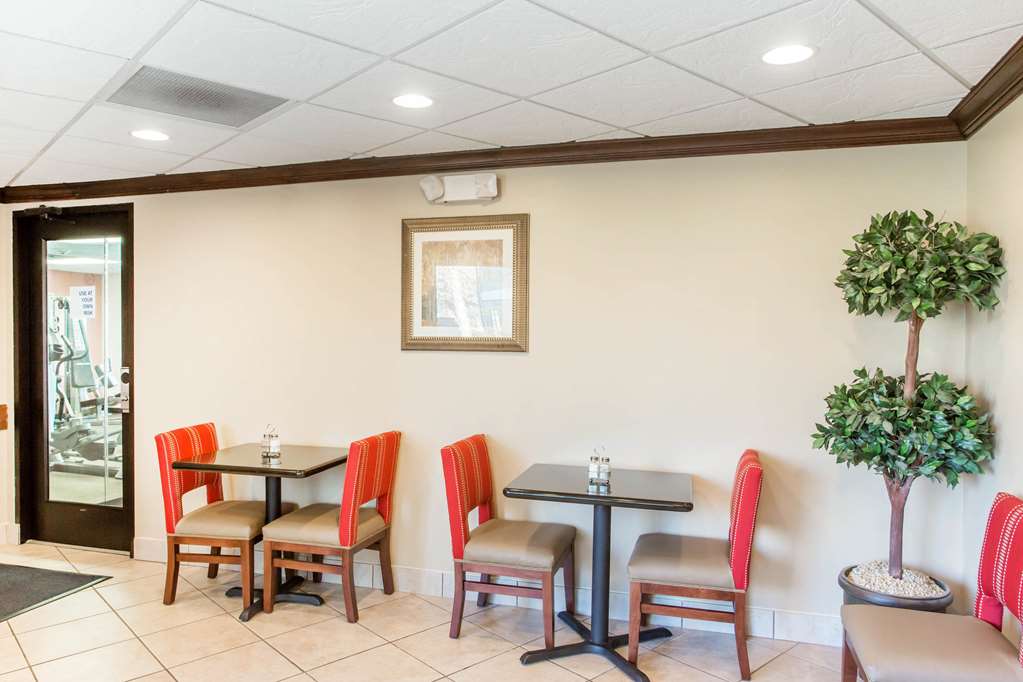 Comfort Inn Franklin Highway 96 - photo 29
