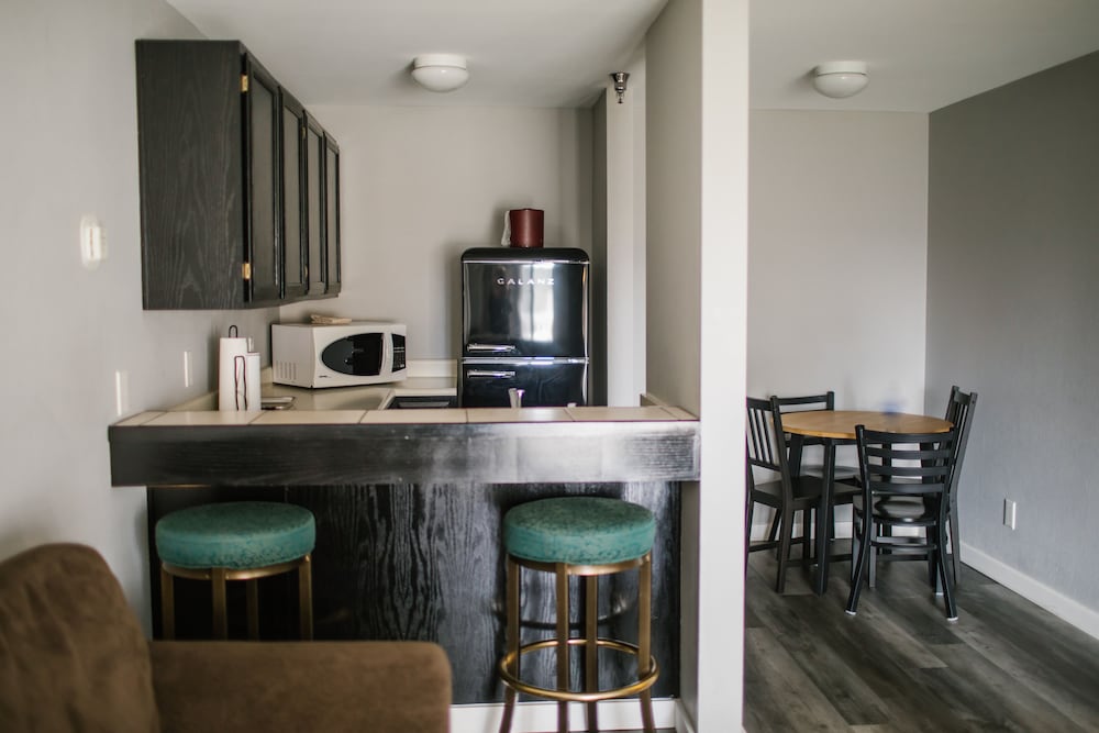 Friday Harbor Suites - photo 25
