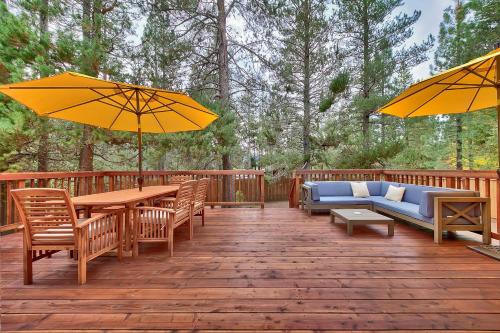 1540TS Snowy Owl Cabin — 4-Star Luxury Hotel in South Lake Tahoe, United States
