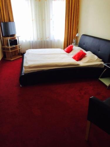 Nordseehotel Benser Hof Garni am Hafen — carbon neutral stay, Esens