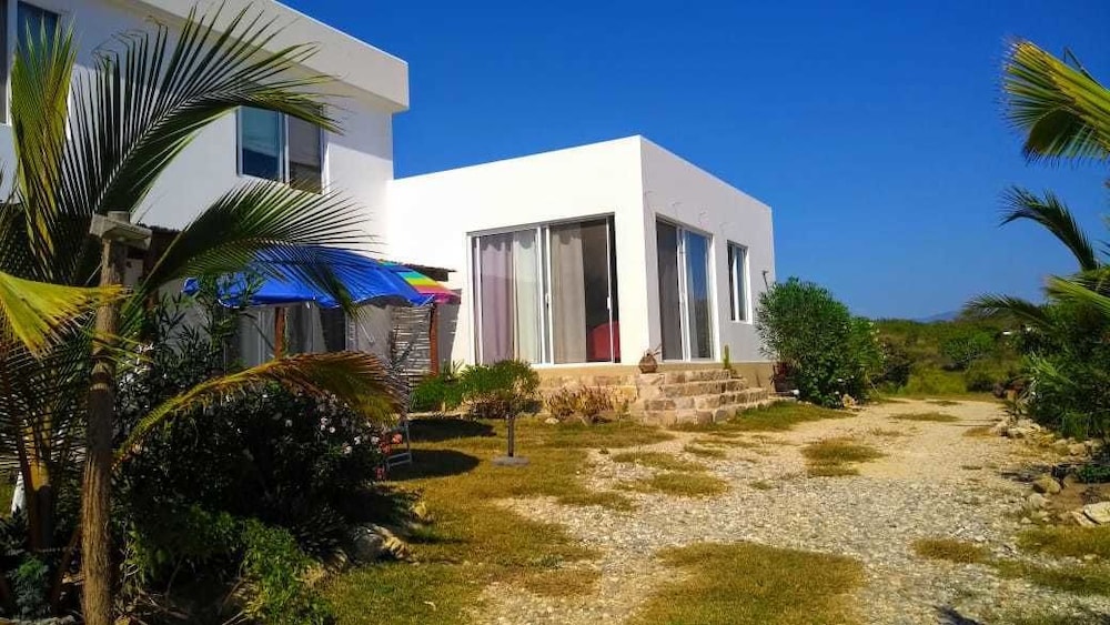 Punta Sol - carbon neutral hotel in Unknown City