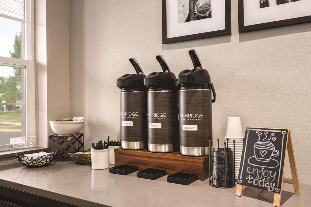Country Inn & Suites by Radisson Dakota Dunes SD - photo 3