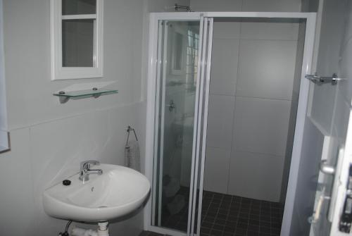 Beachfront Bungalow — 4-Star Luxury Hotel in Amanzimtoti, South Africa