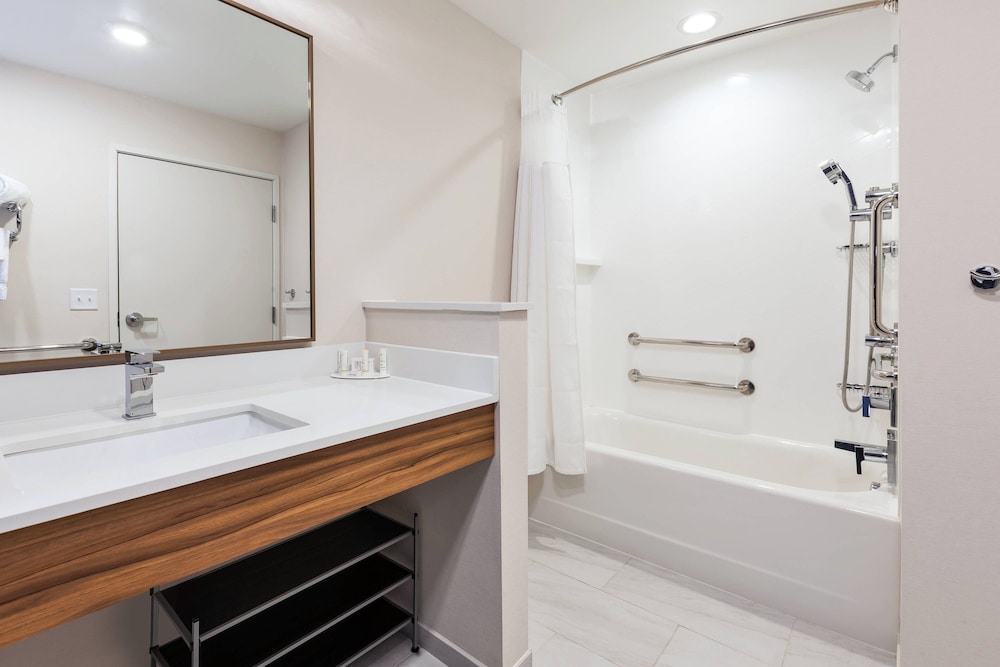Fairfield Inn & Suites by Marriott Goshen - photo 16