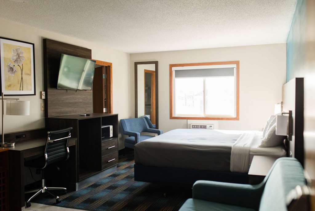 Travelodge by Wyndham Escanaba - photo 10