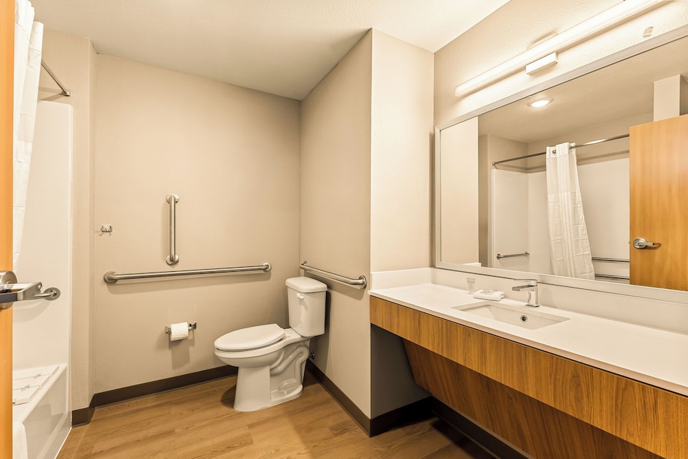 LivAway Suites SLC West Jordan - photo 25