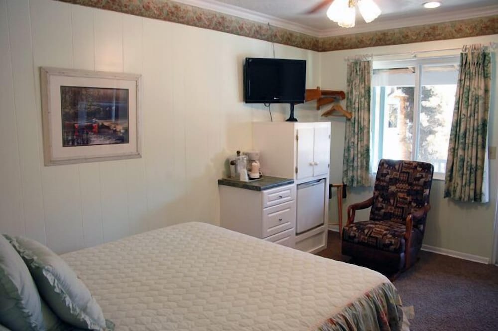 The Homestead Inn - photo 21
