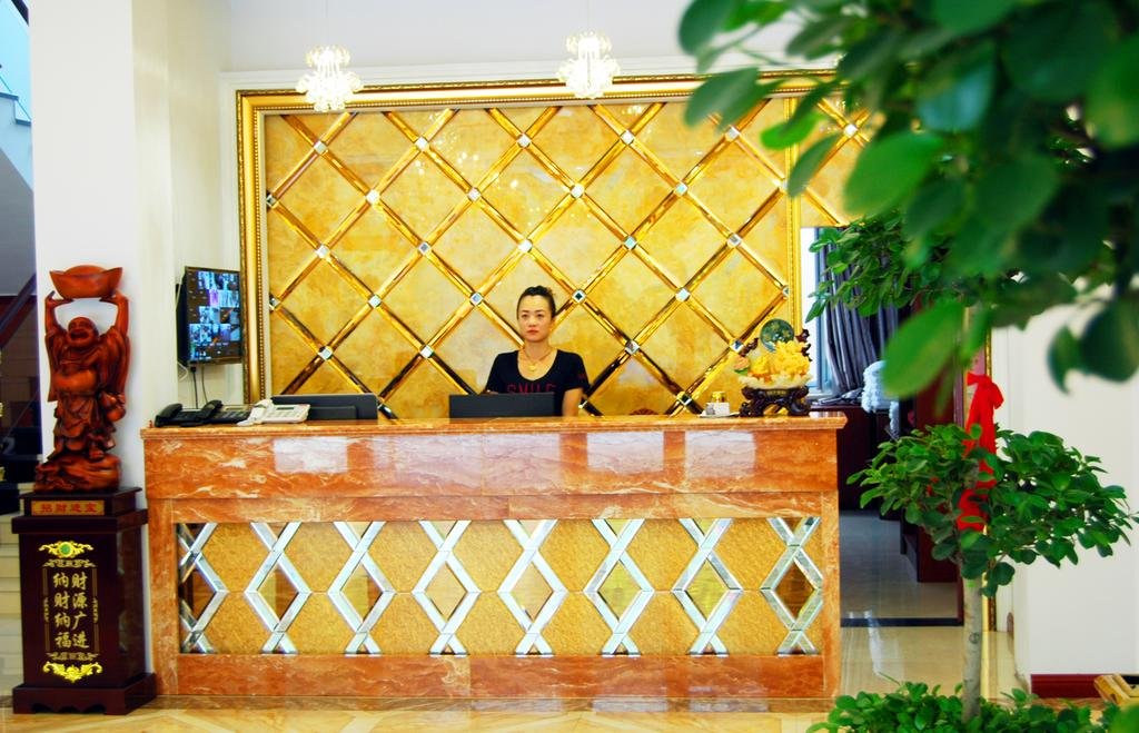 Tianhuayuan Hotel — hotel in Kuandian