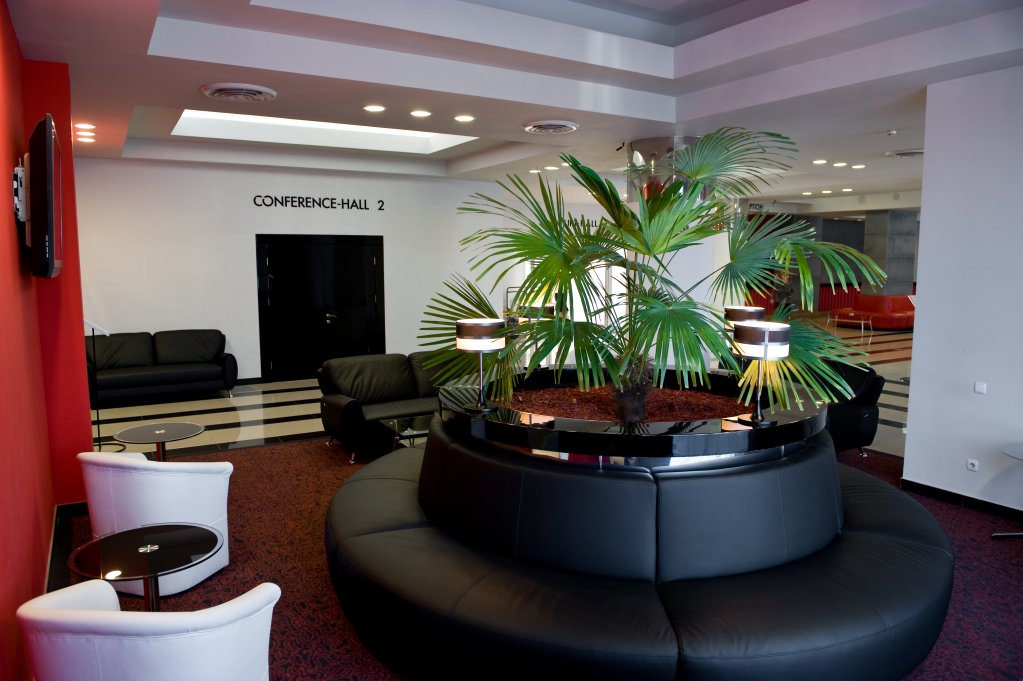 Moskva Hotel — Simferopol — photo 2