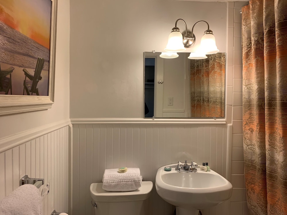 Vineyard Harbor Motel Private Beach - photo 255