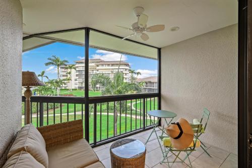 Garden unit with pool grills and beach access in Marco Island, United States