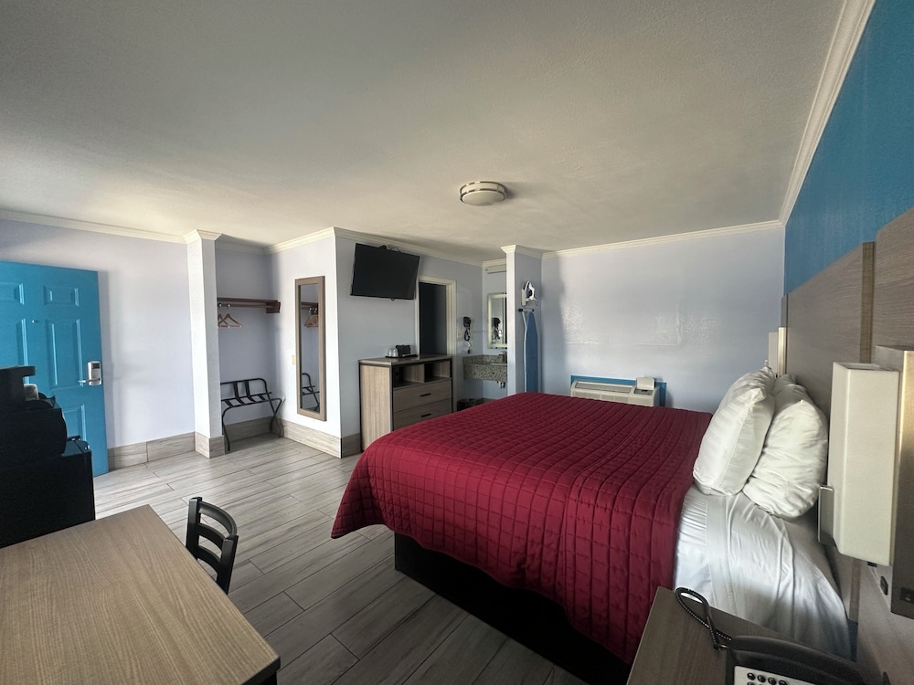 Carrizo Executive Inn - photo 12