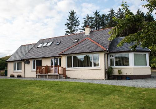 The Roses B&B — 4-Star Luxury Hotel in Portree, United Kingdom