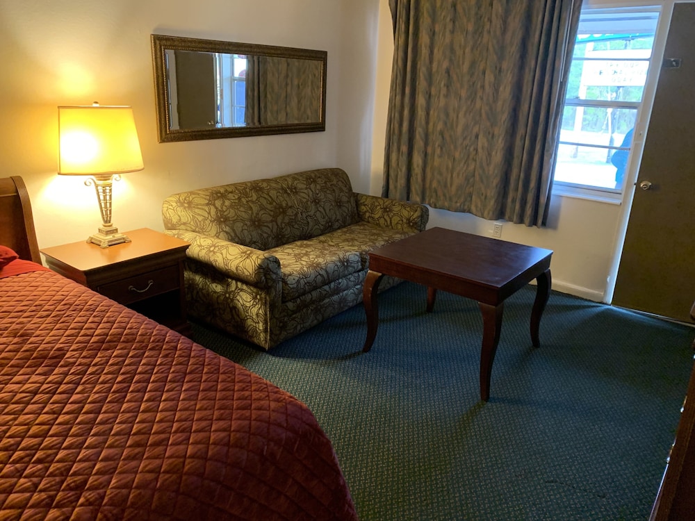 Motel 8 Lake City - photo 6