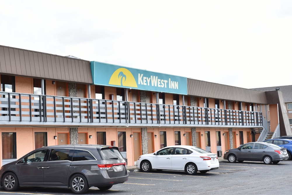 Key West Inn Hobart - photo 22