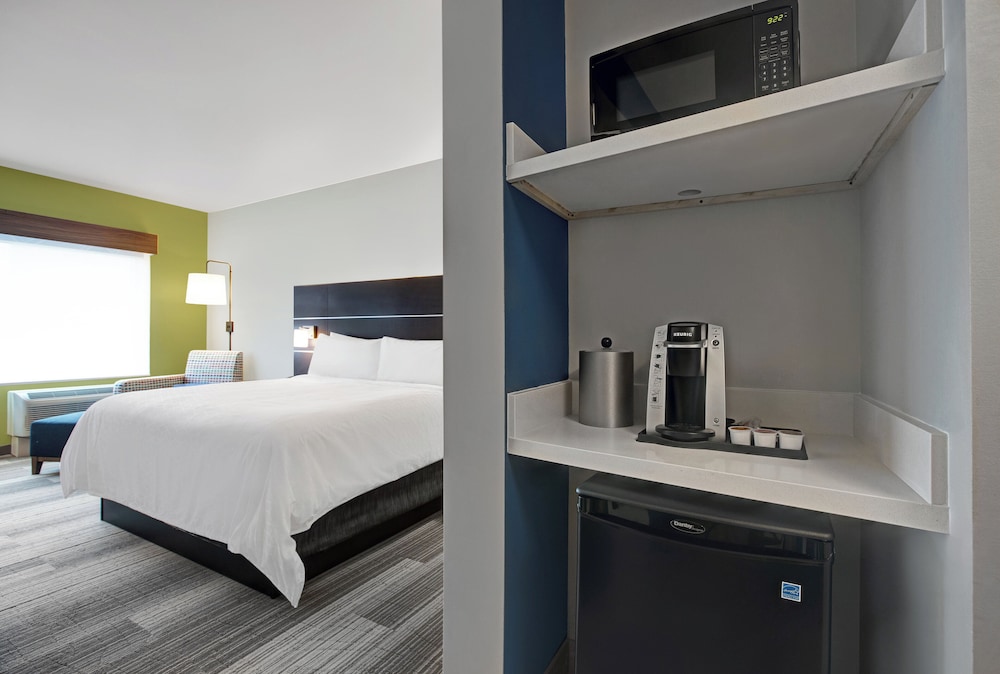 Holiday Inn Express Milwaukee Downtown by IHG - photo 14