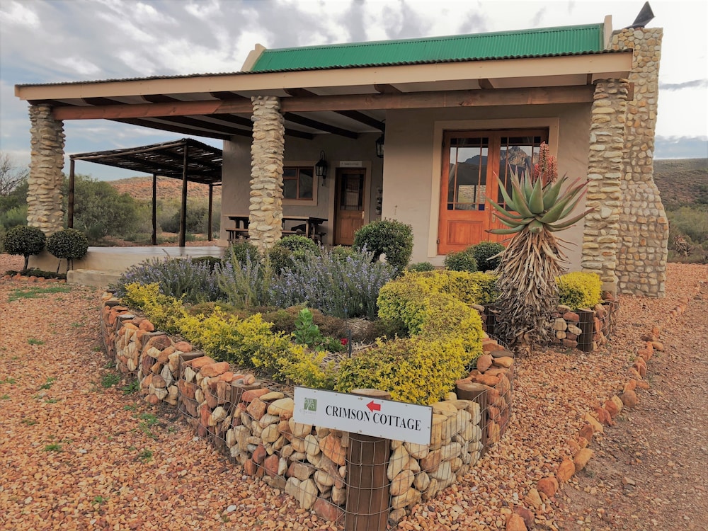 Oaksrest Vineyards — 4-Star Luxury Hotel in Ladismith, South Africa