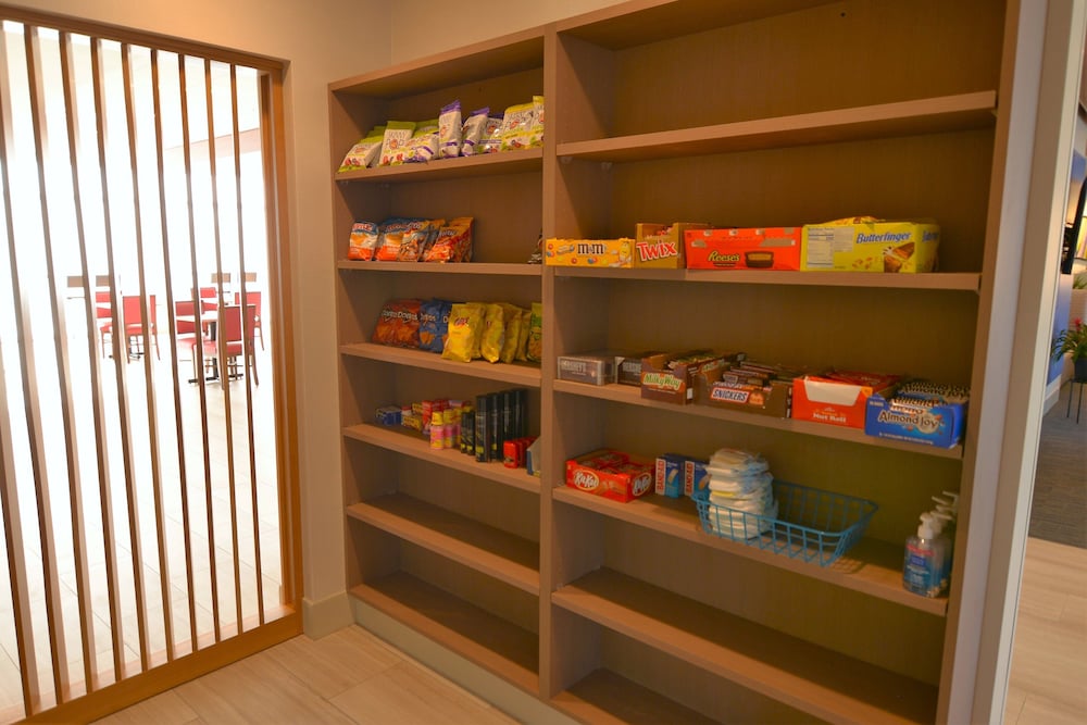 Holiday Inn Express & Suites Onalaska La Crosse Area by IHG - photo 25
