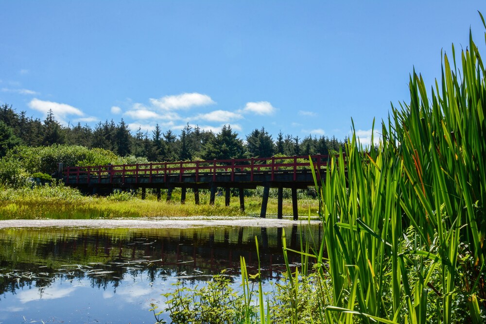 Surfcrest Resort - featured photo