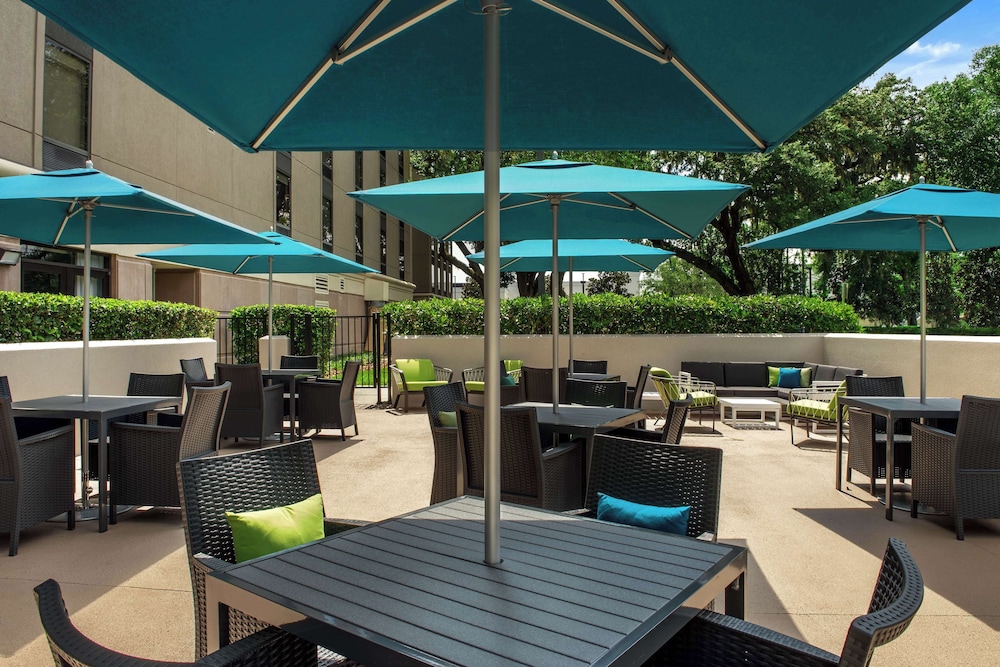 Hampton Inn & Suites Lake Mary At Colonial Townpark - photo 19