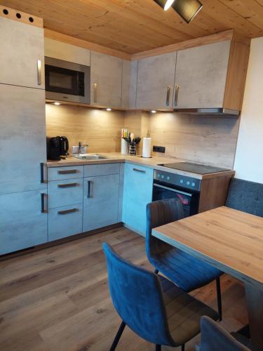 Ferienwohnung Filomena im Hotel Casada in Galtuer, Austria