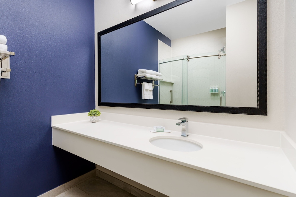 Fairfield Inn & Suites Houston The Woodlands - photo 18