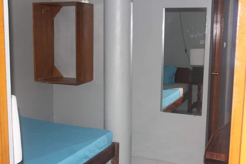 West Atlantic Inn — Concepcion — photo 2