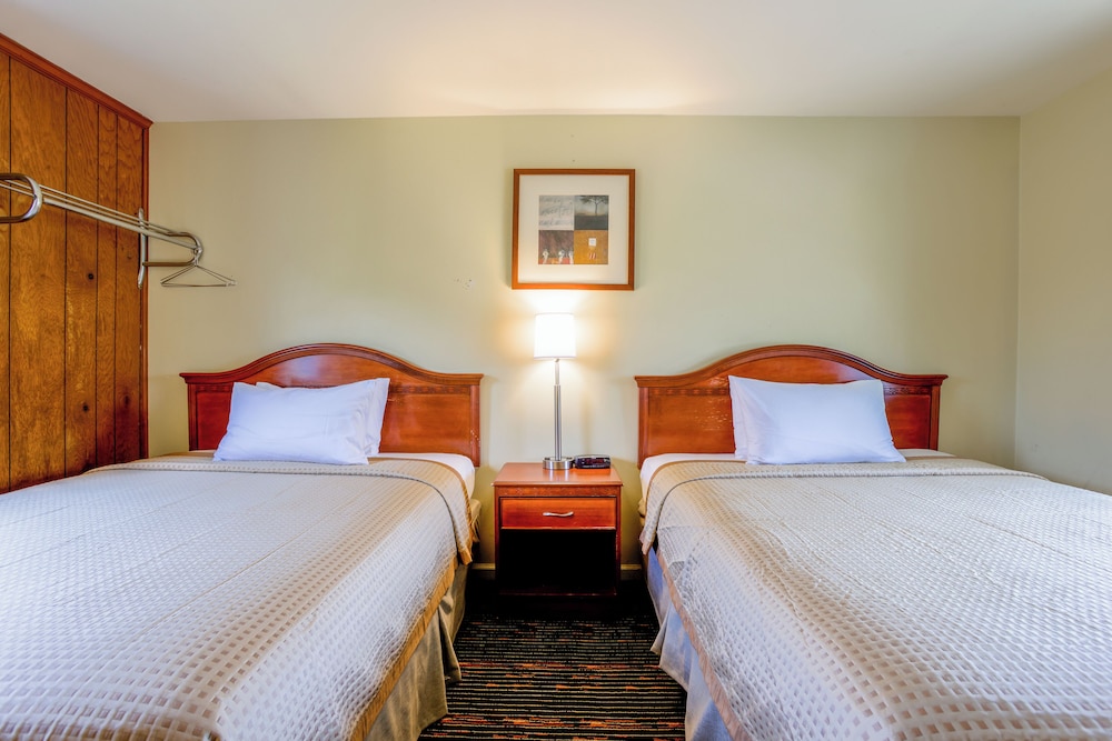 Relax Inn By OYO Natural Bridge I 81 - photo 17