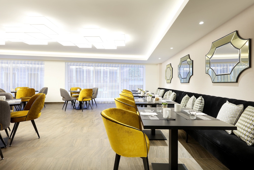 מזון ומשקאות