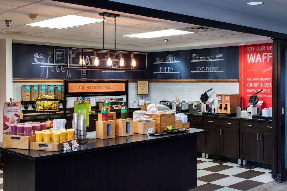 Hampton Inn & Suites Chicago Lincolnshire - photo 50