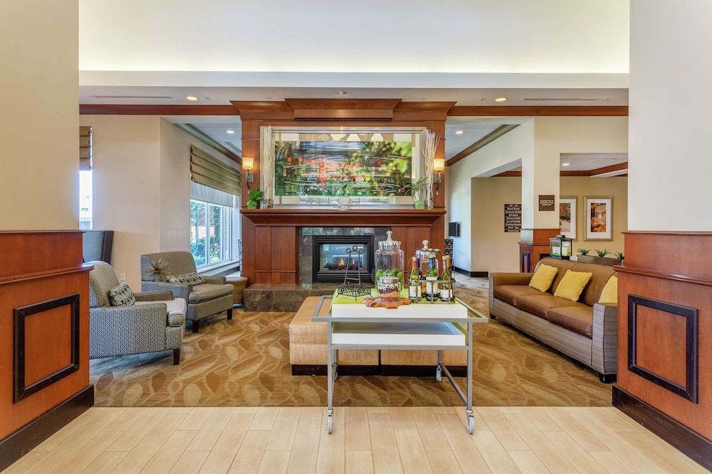 Hilton Garden Inn Rockford - photo 3