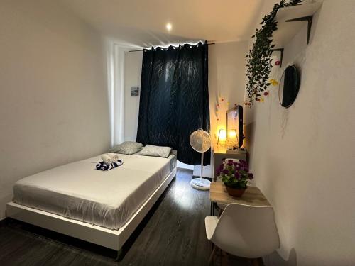 Delight room 1st door - last minute hotel in Nice