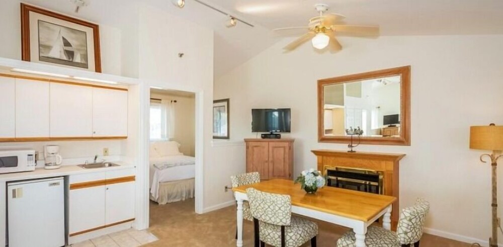 The Inn at Fairfield Beach - photo 64