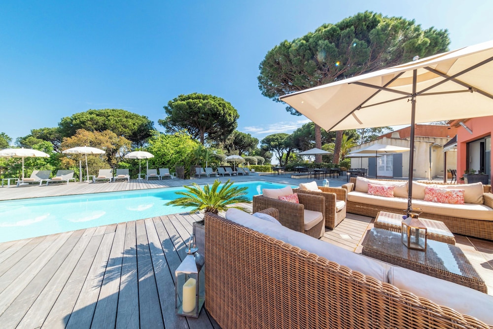 Hotel Les Capucines Saint Tropez — Gassin