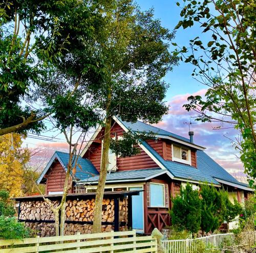 Kazenone Villa 風の音ヴィラ A Stylish Forest Villa with Cozy BBQ terrace — 4-Star Luxury Hotel in Takashima, Japan