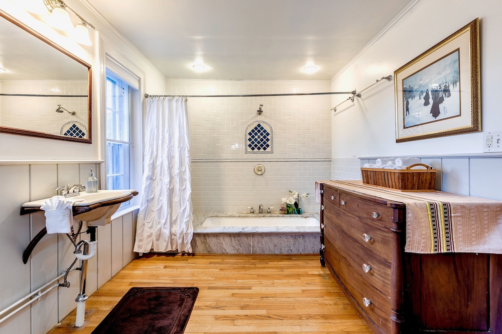 Wilburton Inn - photo 163