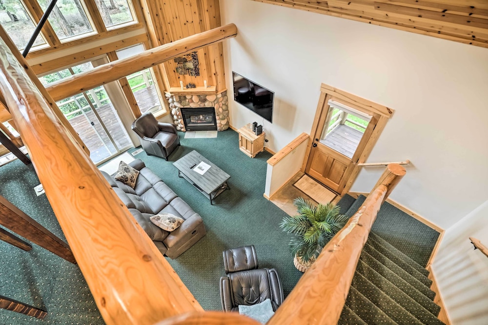 Chalet at Running Y Resort with Wraparound Deck - photo 22