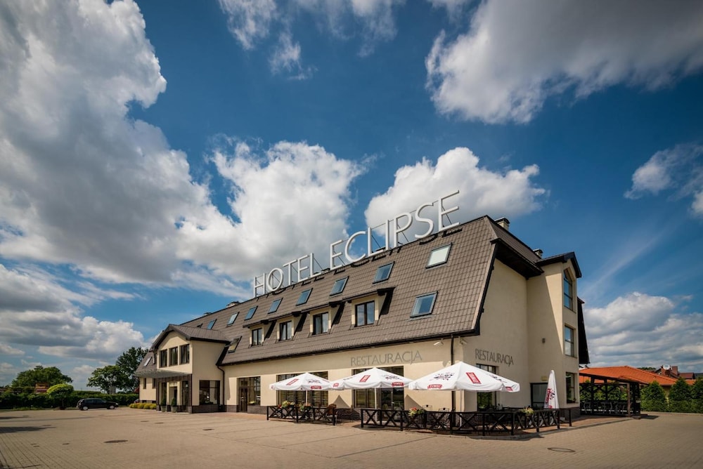 Hotel Eclipse - carbon neutral hotel in Kobierzyce